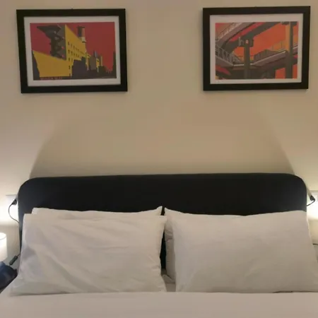 Metro Lodi Apartment-2
